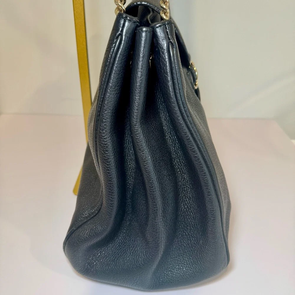 Gucci Emily Large Shoulder Bag In Pebbled Black Leather W Light Gold Chain Strap - Picture 8 of 16